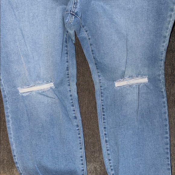 Forever 21 Light Blue Boyfriend Jeans - Picture 4 of 6